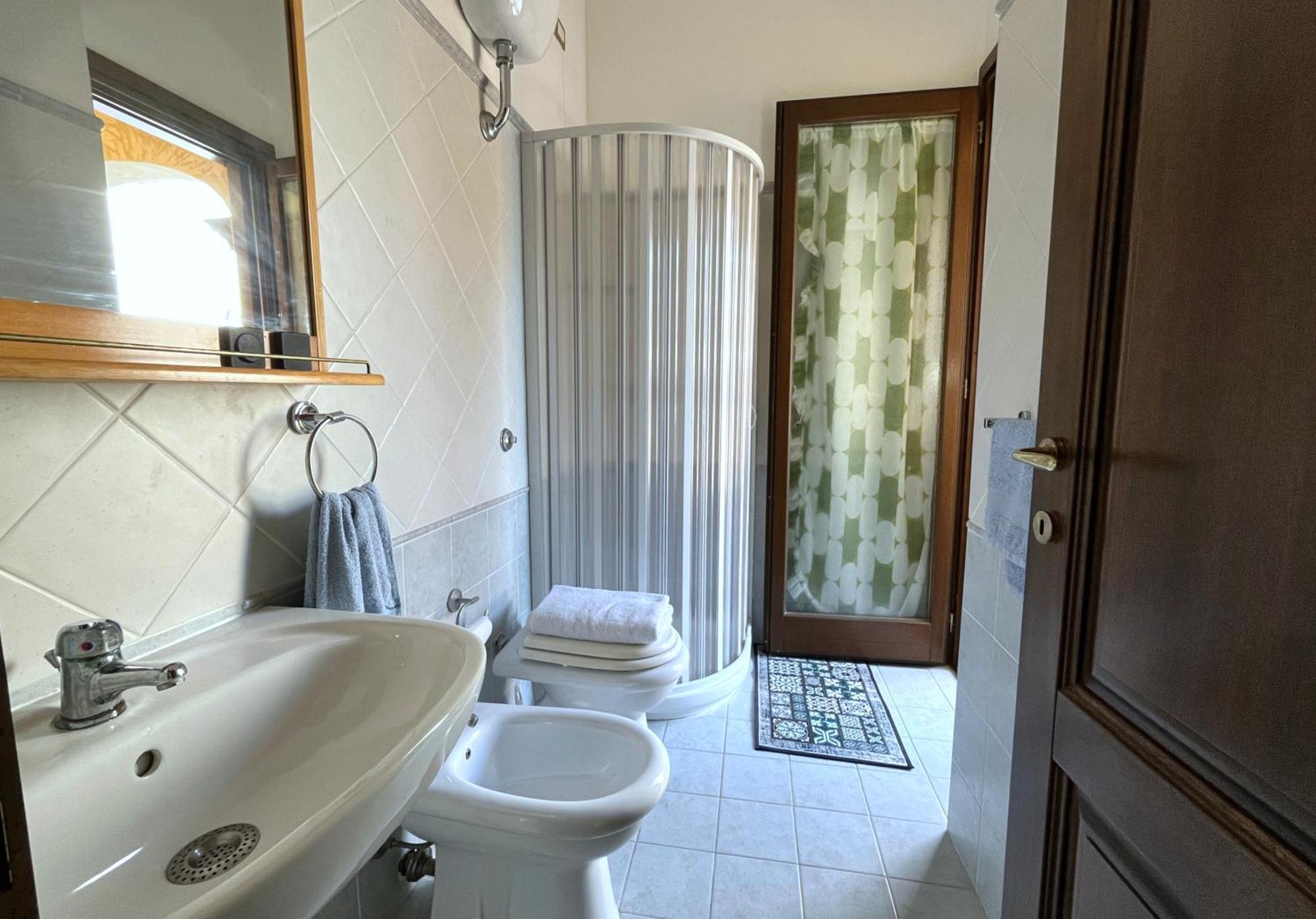 Appartamento Vacanze A 2 Piani Càbras Екстериор снимка